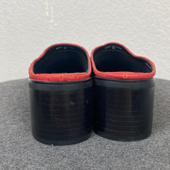 Chicos red textured leather mule - Picture 5 of 7